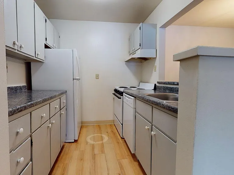 University Park Apartments — Photo 72