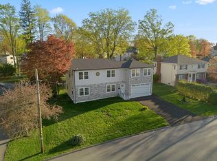18 Elmcrest Rd #2A, North Andover, MA 01845