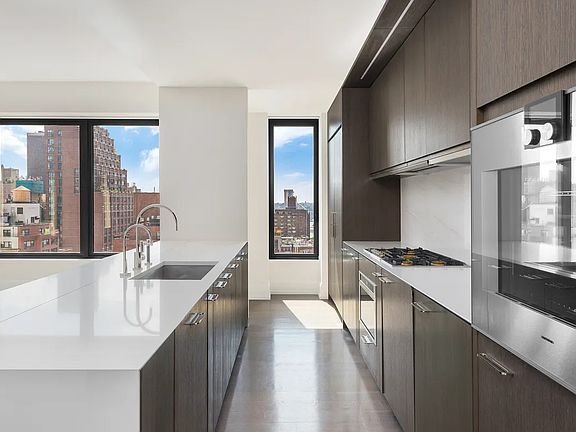 4th image of 301 E 50th St APT 14B