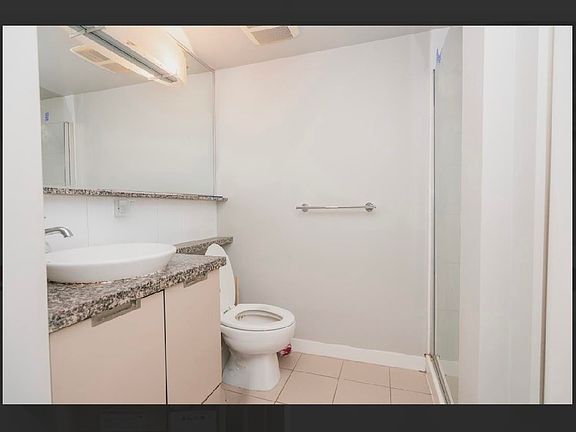 5th image of 1082 Seymour St #908