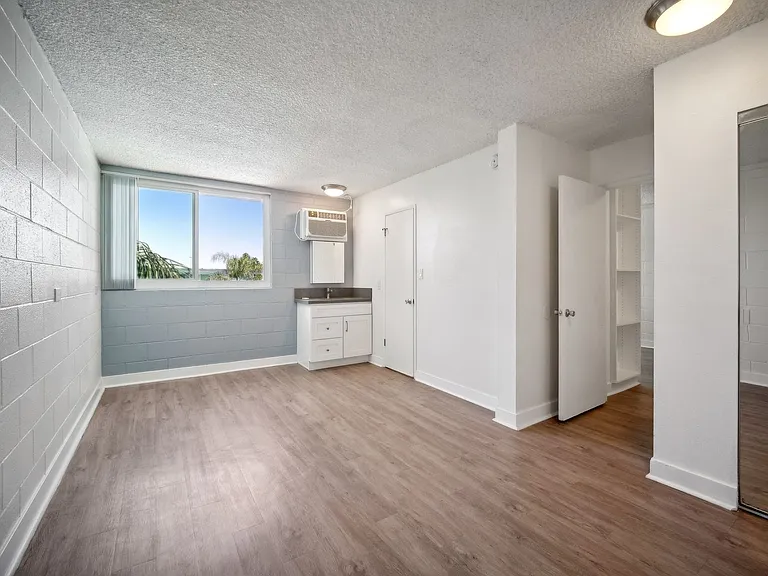 The Rose Apartments — Photo 39