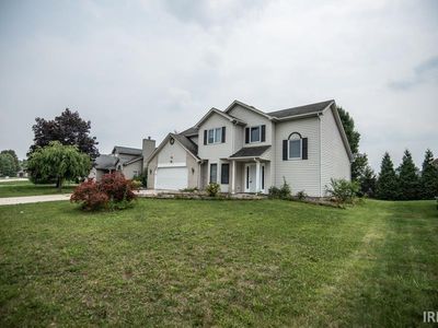 10217 Lake Tahoe Ct, Fort Wayne, IN, 46804