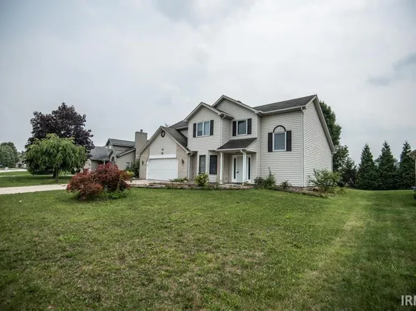 10217 Lake Tahoe Ct, Fort Wayne, IN 46804