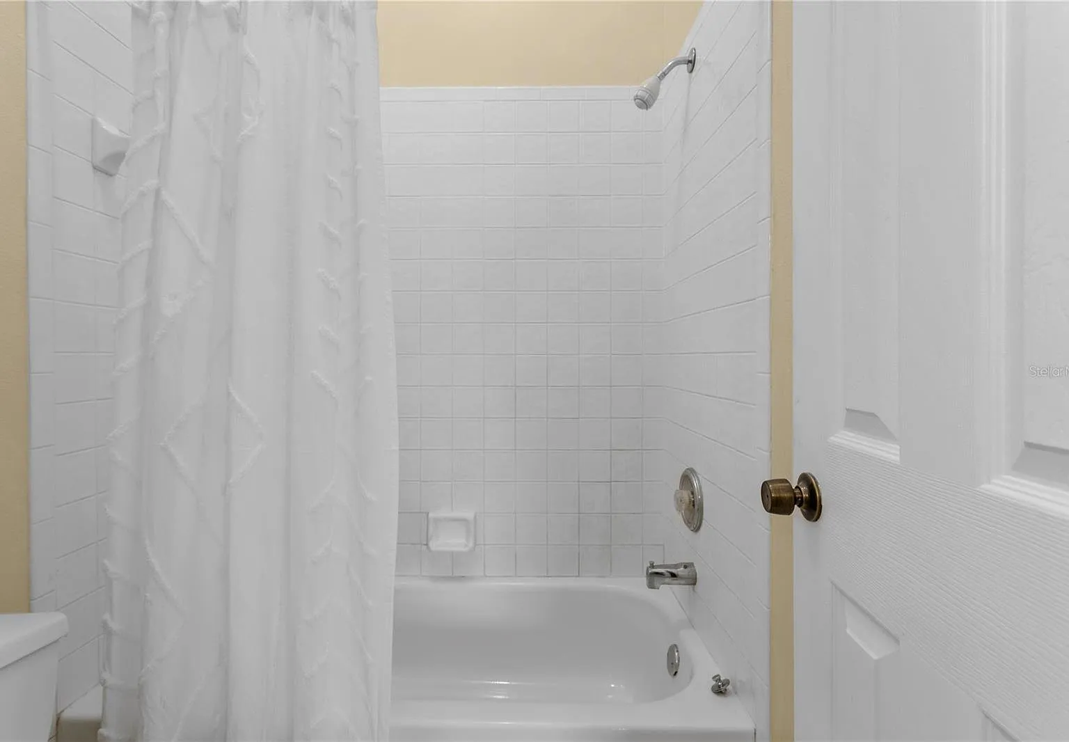 3 bed, 1331 sqft, $3,200 — Photo 1