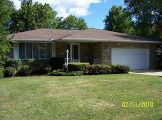 95 Panorama Dr, Seven Hills, OH 44131