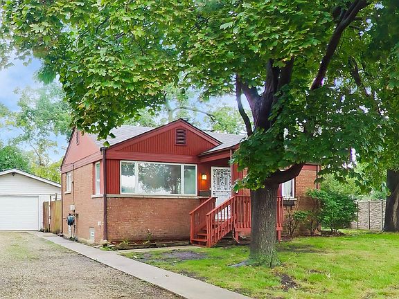 2nd image of 2183 Laura Ln