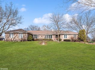 13 Kathy Ln, Hawthorn Woods, IL 60047