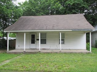 2207 N Howard Ave, Springfield, MO 65803