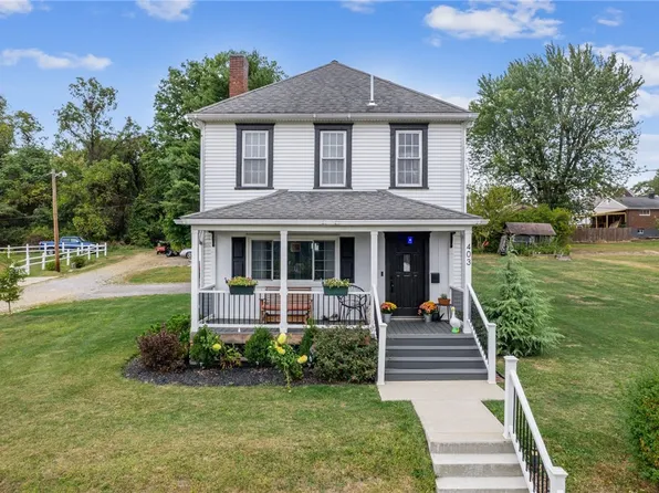 403 Rosslyn Ave, Springdale, PA 15144