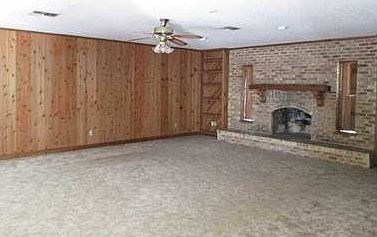 4th image of 2003 N Gordon St