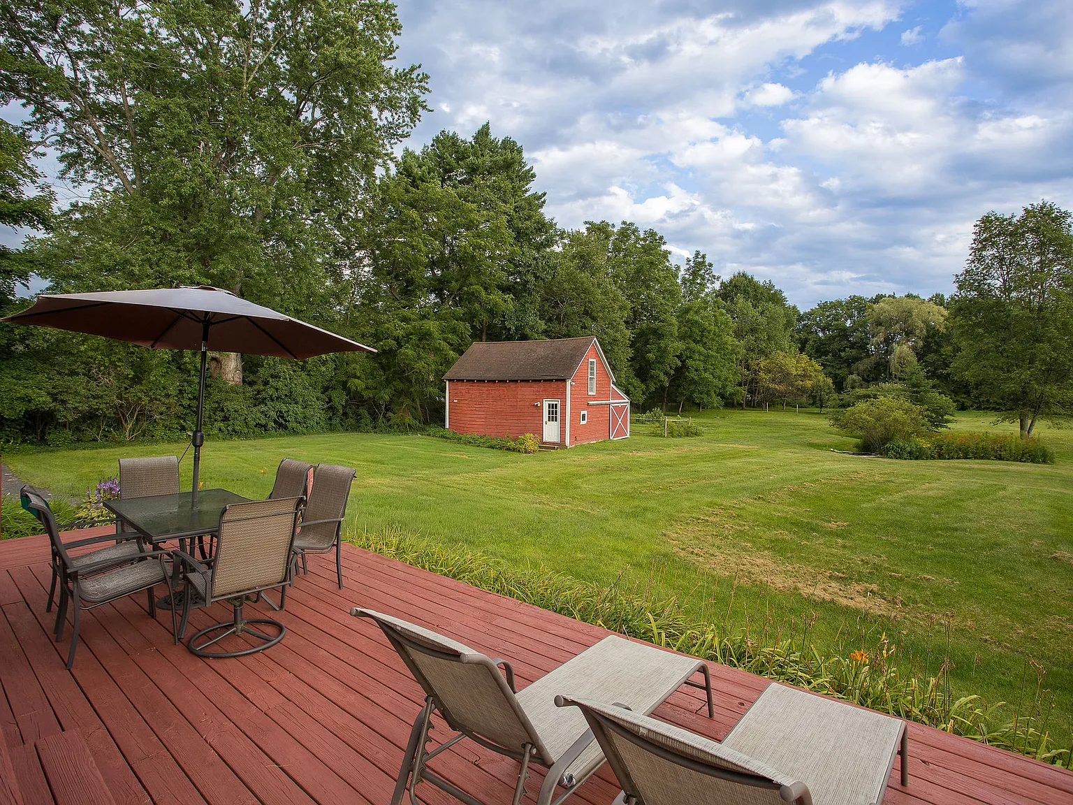 4 bed, 1934 sqft, $4,800 — Photo 3
