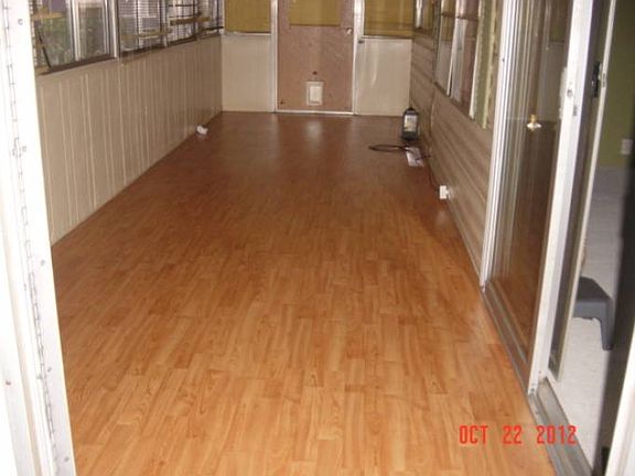 Bonus Side Room