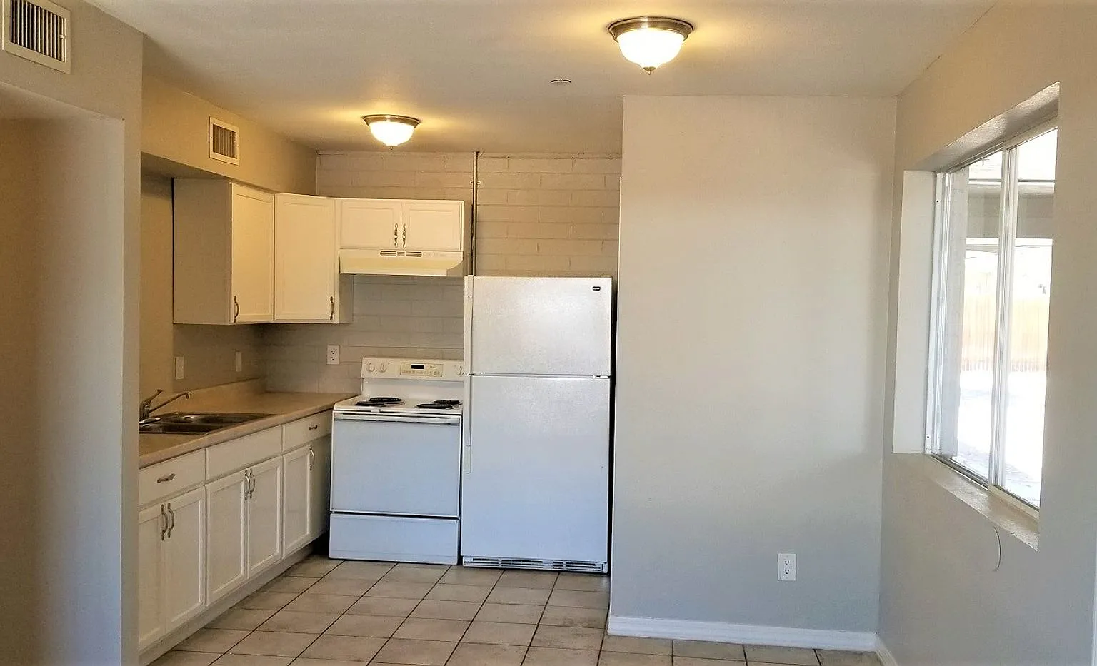 3208 N. 67th Place — Photo 3