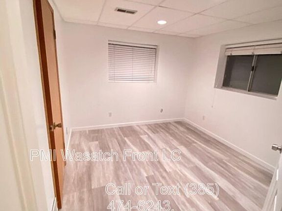 3rd image of 1526 E Braintree Ct