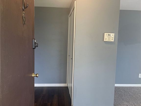 3rd image of 5826 Troy Villa Blvd