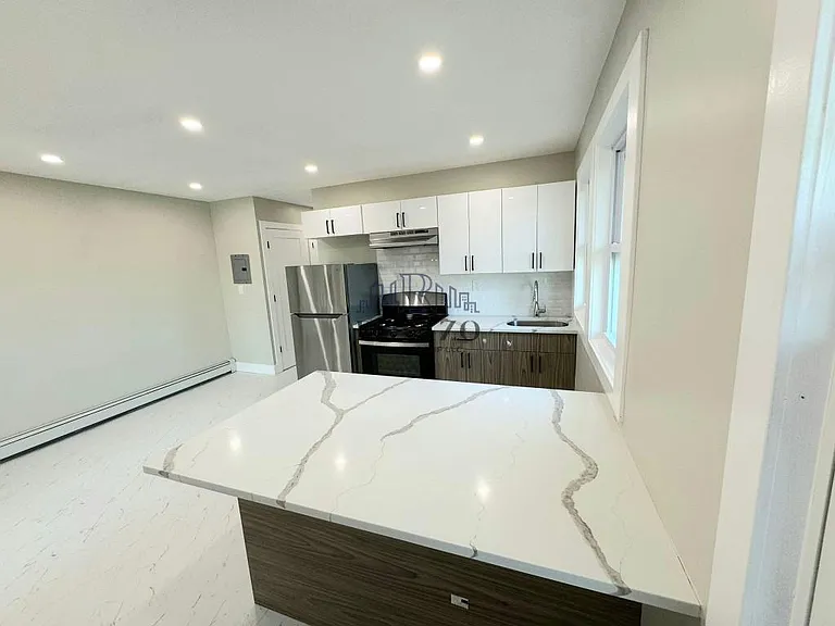 9-11 Stecher St #2R — Photo 2