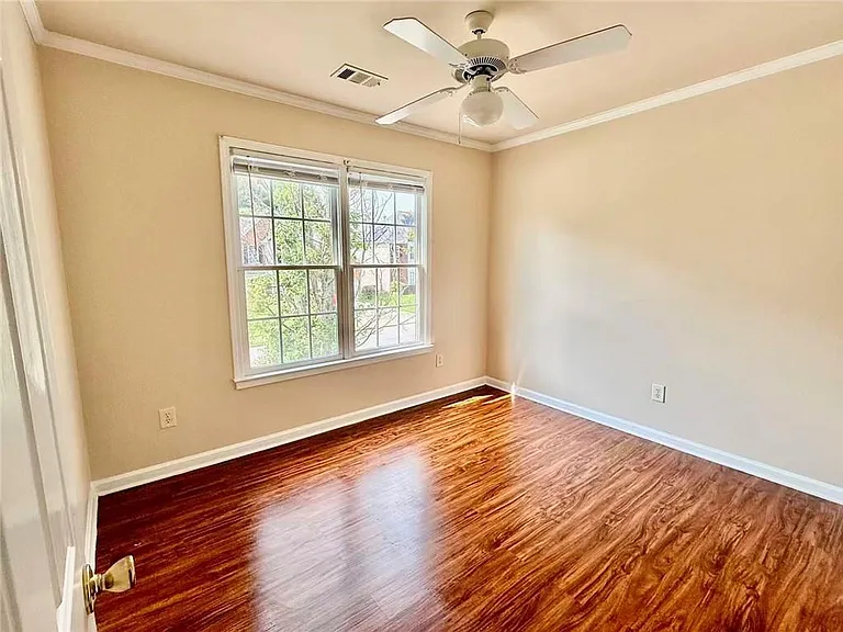 5530 Huntington Mist Dr — Photo 11