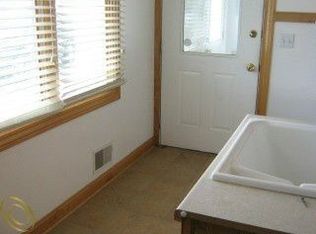 4700 Groveland Rd, Ortonville, MI 48462