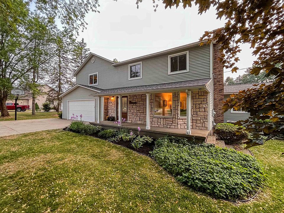 1st image of 14150 Iroquois Woods Dr