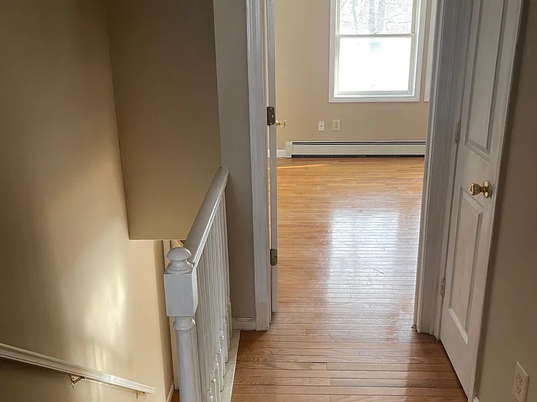 306 Britannia St #3 — Photo 3