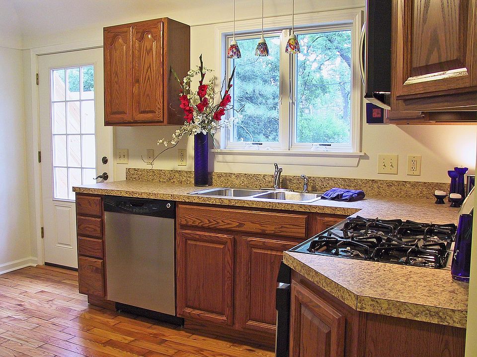 Spacious Kitchen
