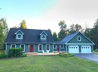 31 Cherry Tree Ln, Saranac Lake, NY 12983