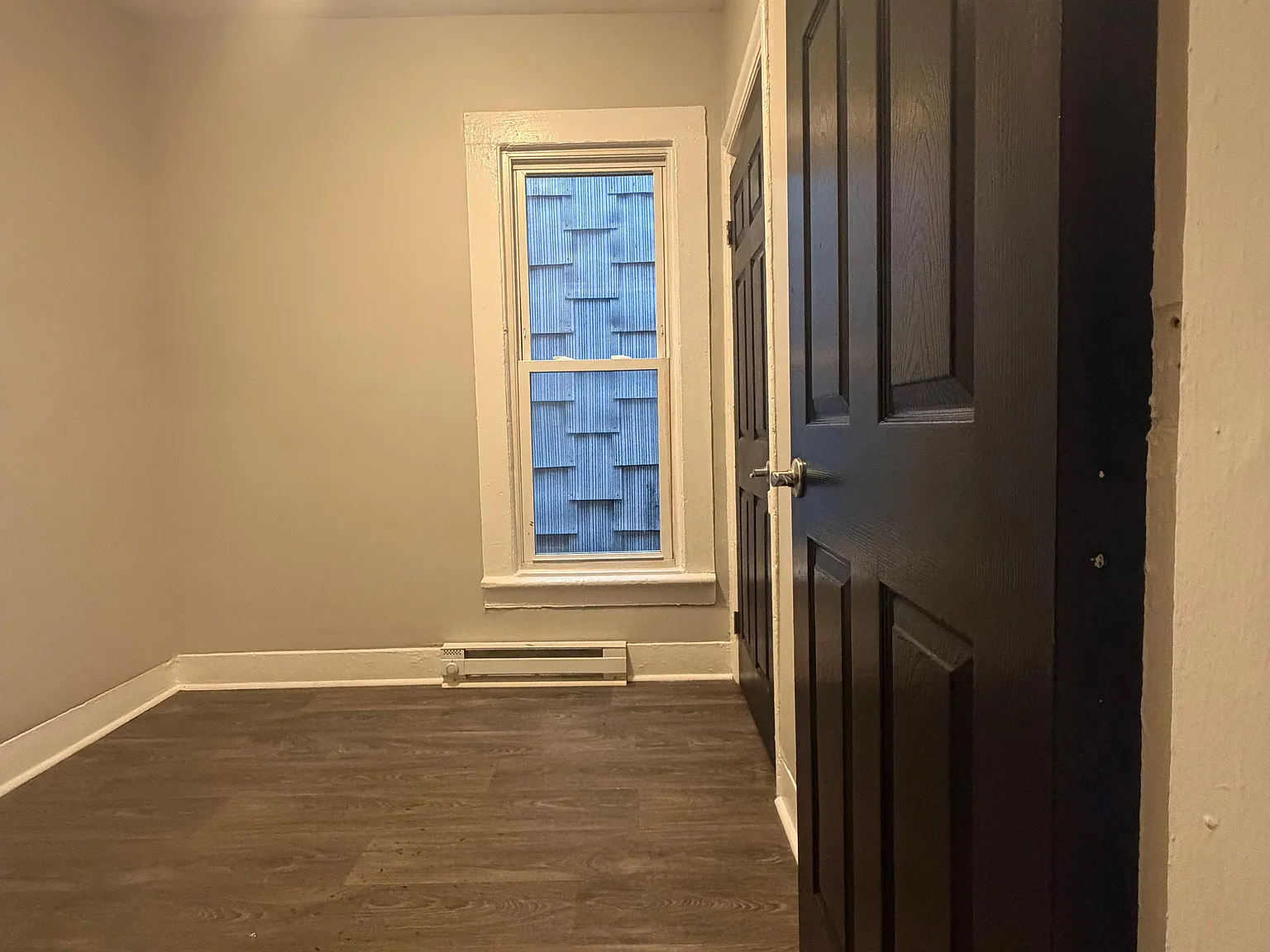 3 bed, 1000 sqft, $1,450 — Photo 4