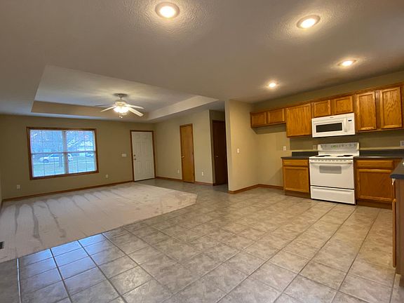 Refrigerator IS provided