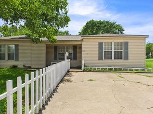 2702 Cavitt Ave, Bryan, TX 77801
