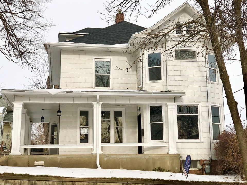 1st image of 711 23rd St