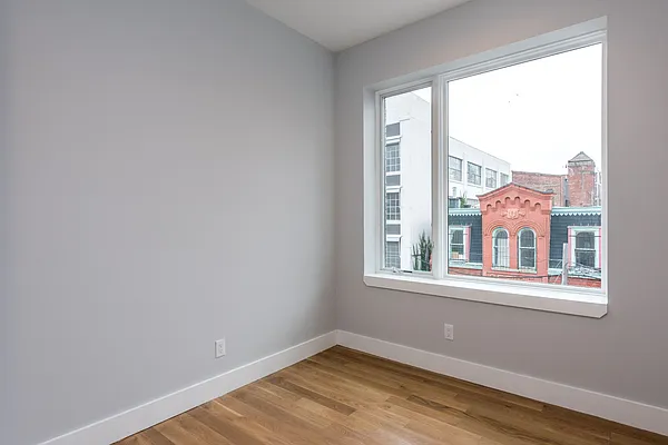 Rented by Nooklyn NYC LLC | media 32