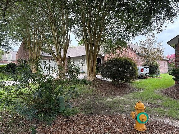 2nd image of 40204 Swan Cir