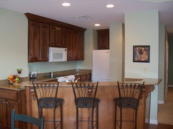 4th image of 1400 Van Buren Ave APT 104