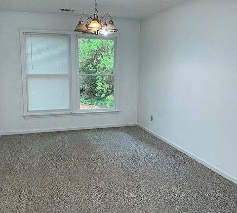 5th image of 1050 Heatherwood Ct