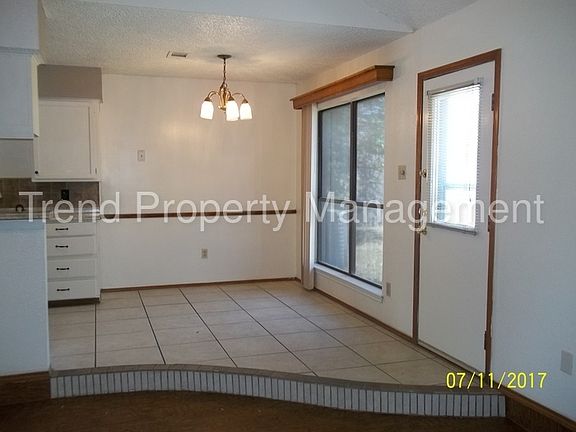 3rd image of 316 Asbury Dr