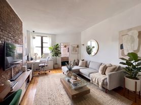 227 E 5th St, New York, NY