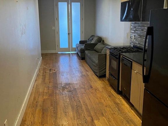 2nd image of 77 Jefferson Ave #3O