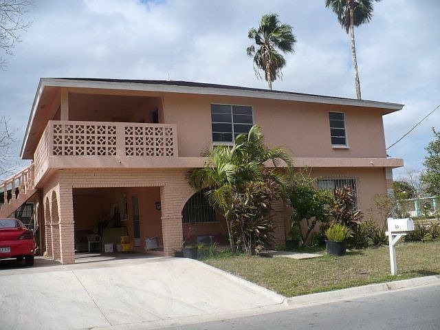 1st image of 1005 Clarissa Dr