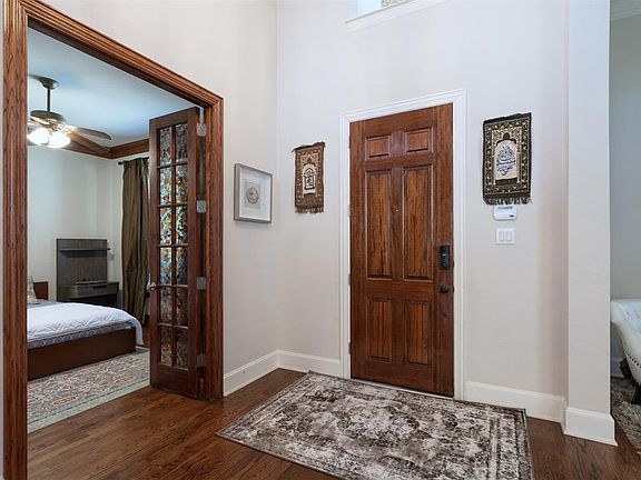 4th image of 5787 Danville Ln