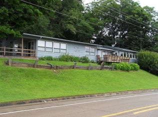 3469 River Rd, Keokuk, IA 52632