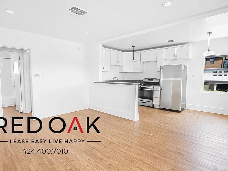 641 N Serrano Ave #4 — Photo 6