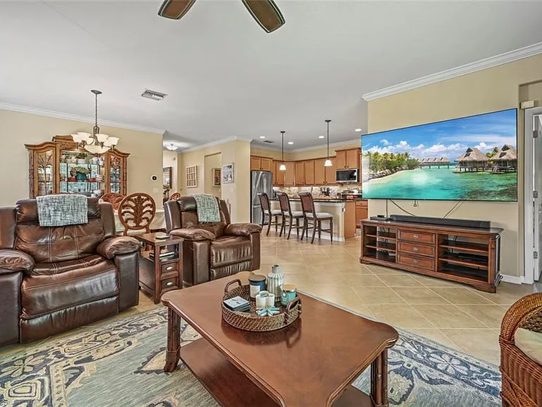 10522 Yorkstone Dr — Photo 17