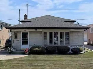 1167 Memorial Dr, Calumet City, IL