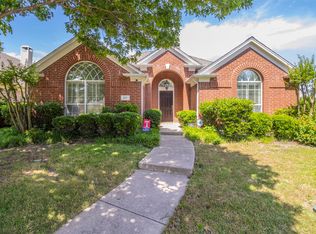 300 Touchdown Dr, Irving, TX 75063