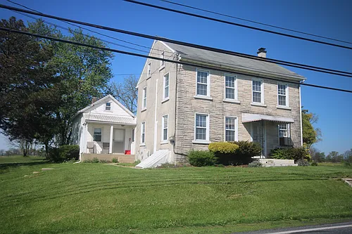 2444 Moselem Springs Rd Photo 1