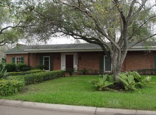 638 W Rodriguez Ave, Raymondville, TX 78580