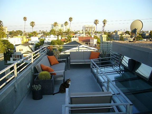 Roof deck