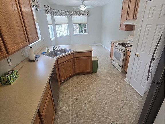 2nd image of 10236 Crystal Springs Dr