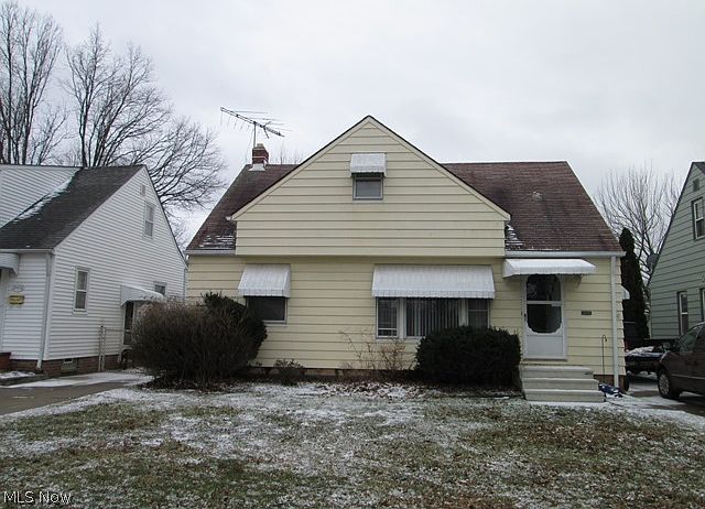 1st image of 24400 Hartland Dr