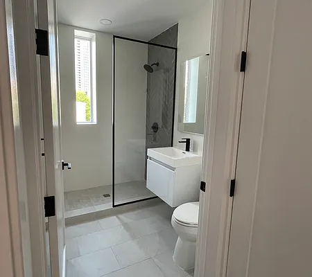 Rented by Ankor Management | media 23